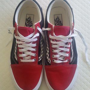 NWOB Vans Men Old Skool Skateboarding Shoe Color Red & Black Size 9